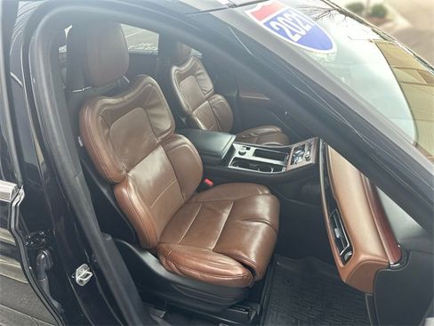 Used 2021 Lincoln Aviator Reserve w/ Equipment Group 202A image 29