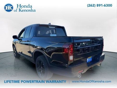 New 2026 Honda Ridgeline Black Edition image 4