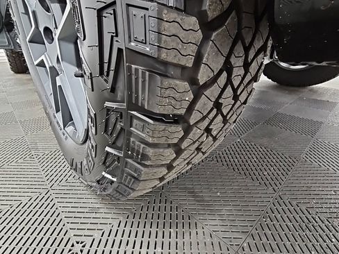 New 2026 GMC Terrain AT4 w/ Convenience Package III image 45