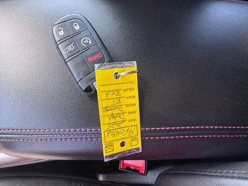 Used 2025 Dodge Durango R/T AWD/4WD image 2