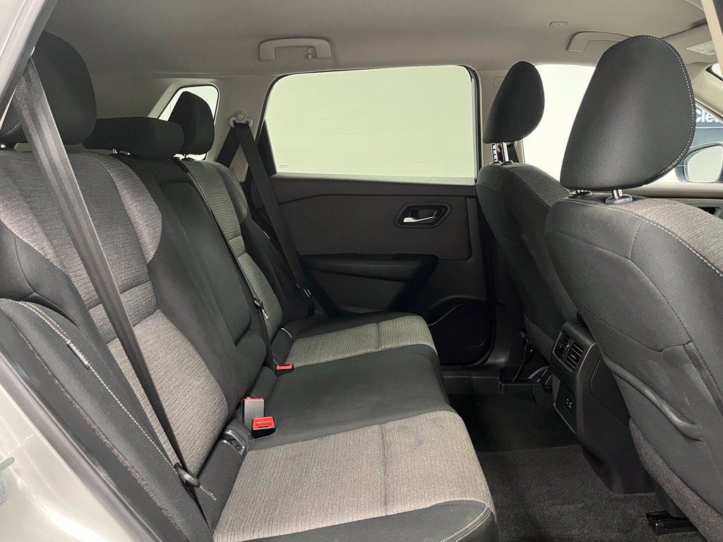Used 2023 Nissan Rogue SV AWD/4WD image 52