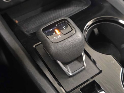 Used 2023 Nissan Rogue SV FWD image 34