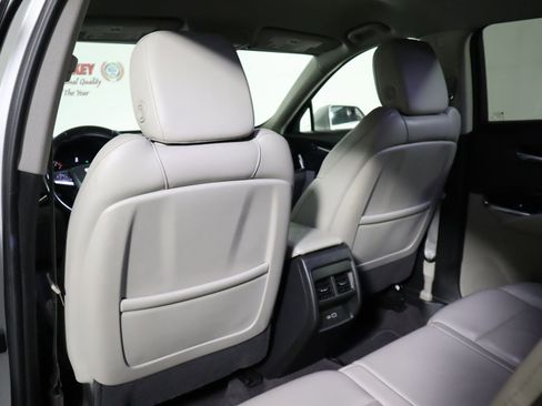 Used 2020 Cadillac XT4 Premium Luxury FWD image 45