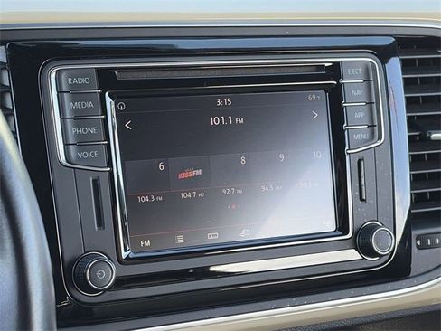 Used 2019 Volkswagen Beetle 2.0T Final Edition SEL image 26