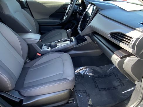 Used 2025 Subaru Crosstrek 2.0i Premium image 10