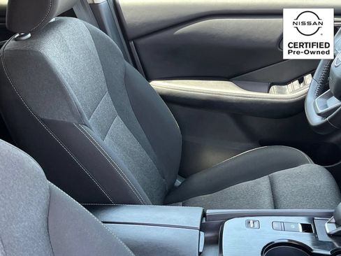 Certified 2025 Nissan Rogue SV FWD image 10