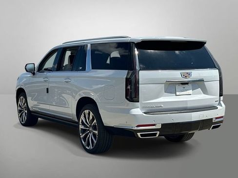 New 2026 Cadillac Escalade ESV Platinum Luxury w/ LPO, Floor Liner Package AWD/4WD image 16