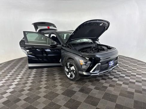 Used 2024 Hyundai Kona Limited AWD/4WD image 13