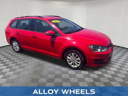 Used 2017 Volkswagen Golf S FWD image 7