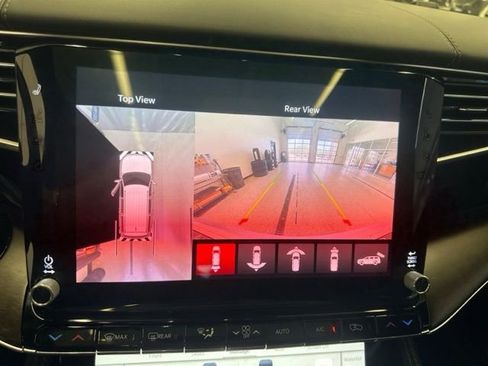 Used 2022 Jeep Grand Wagoneer Series II w/ Convenience Group III AWD/4WD image 19