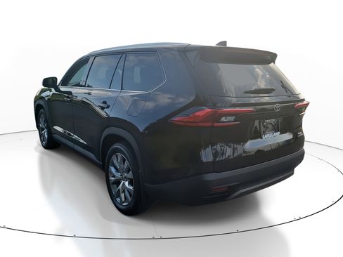 Used 2024 Toyota Grand Highlander Limited image 5