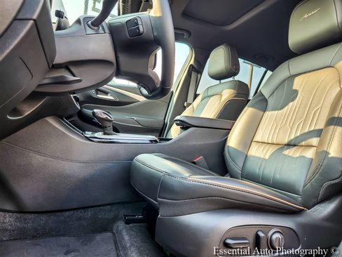 Used 2025 Buick Envista Avenir FWD image 7