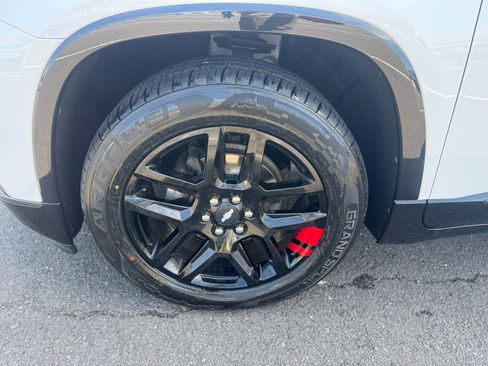 Used 2019 Chevrolet Traverse Premier w/ Redline Edition AWD/4WD image 19