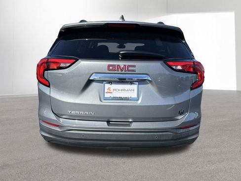 Used 2020 GMC Terrain SLE w/ Driver Convenience Package FWD image 16