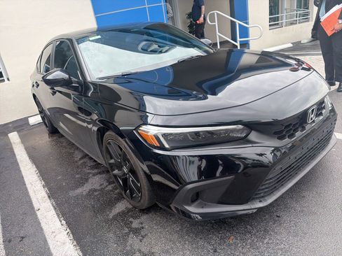 Used 2024 Honda Civic Sport image 2