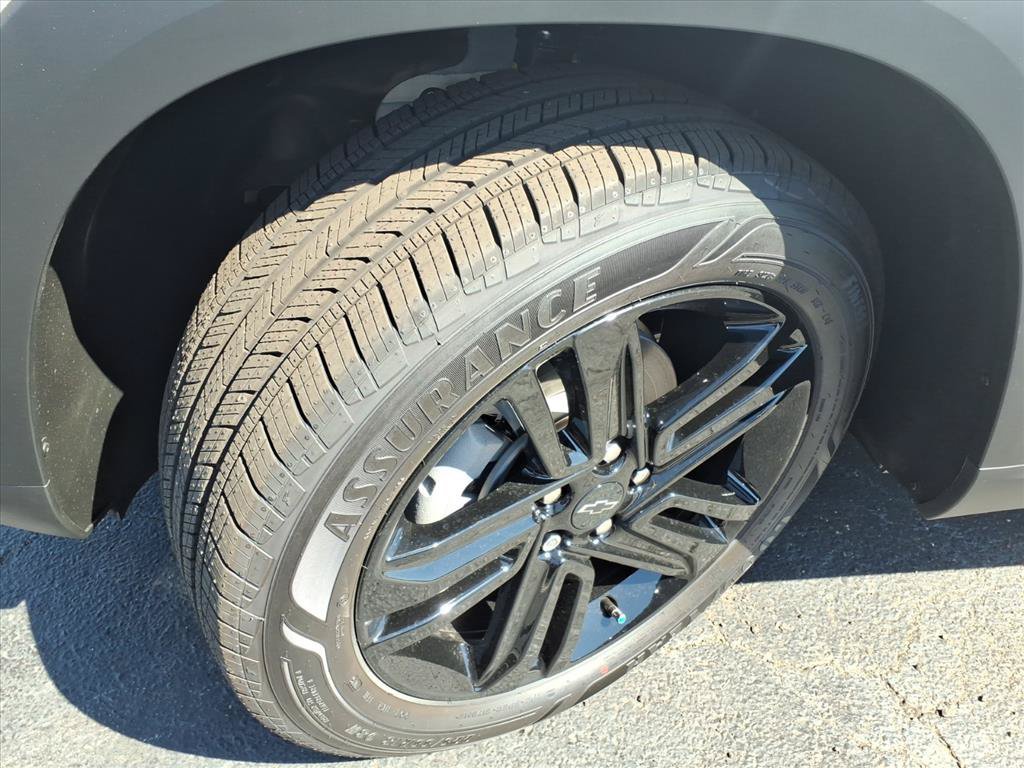 New 2026 Chevrolet Trax ACTIV w/ Driver Confidence Package FWD image 16