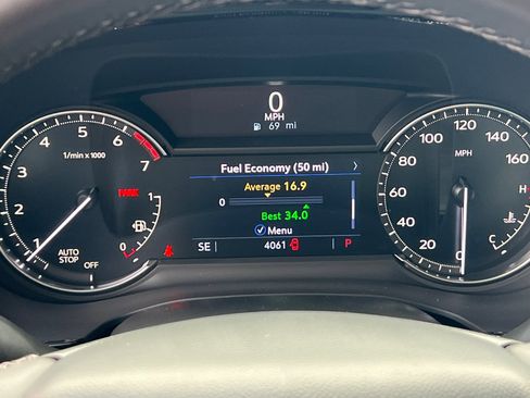 Certified 2025 Cadillac XT6 Luxury image 25