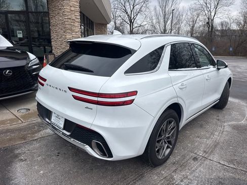 Used 2024 Genesis GV70 2.5T image 3