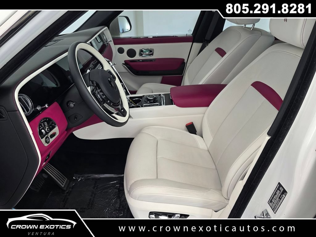 Used 2026 Rolls-Royce Cullinan AWD/4WD image 31