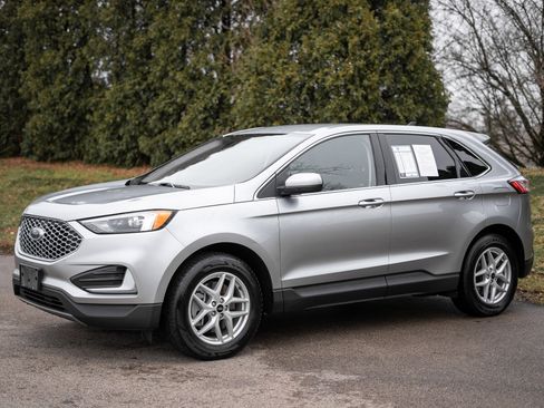 Used 2024 Ford Edge SEL image 8