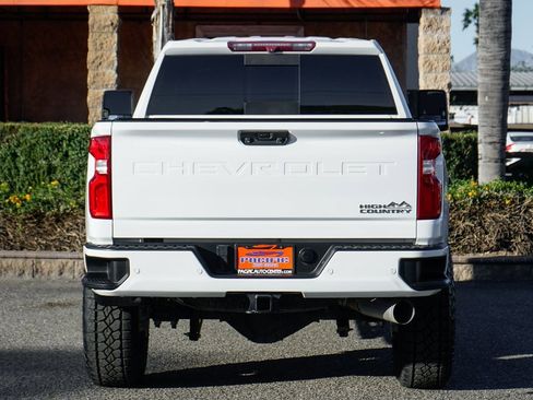 Used 2022 Chevrolet Silverado 2500 High Country w/ Z71 Off-Road Package image 8