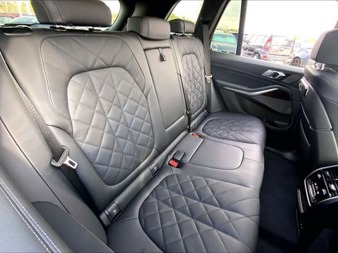 Used 2026 BMW X5 sDrive40i image 33