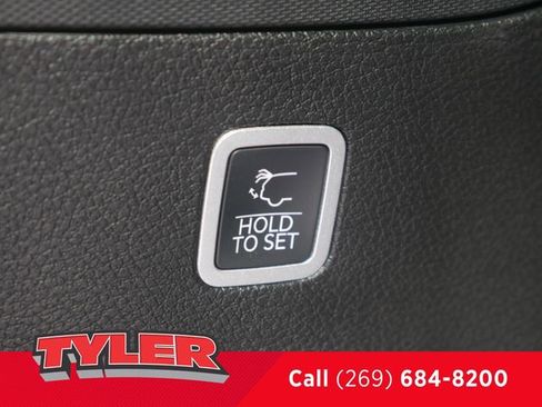 New 2026 Jeep Grand Wagoneer Limited AWD/4WD image 18