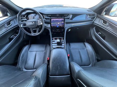 Used 2023 Jeep Grand Cherokee Overland w/ Adv Protech Group III image 10