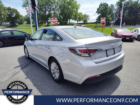 Used 2016 Hyundai Sonata SE FWD image 4