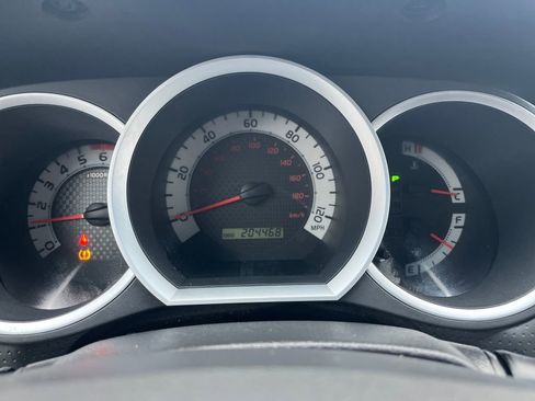 Used 2012 Toyota Tacoma 4x4 Access Cab V6 image 16