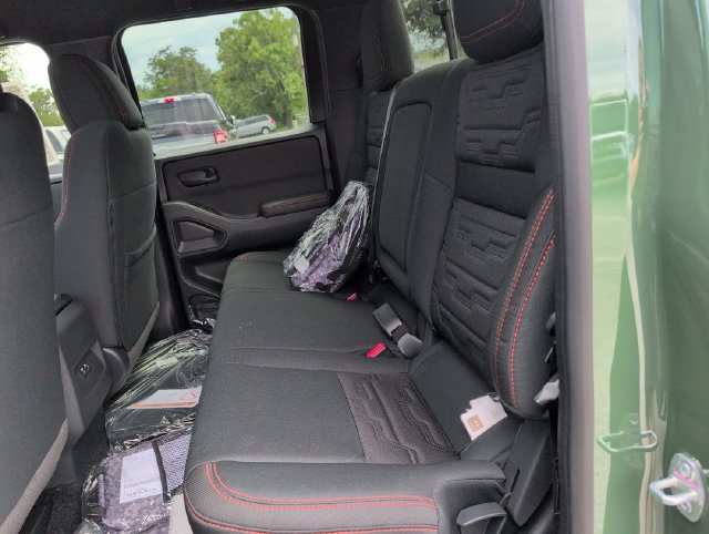 New 2026 Nissan Frontier PRO-4X w/ Tow Package AWD/4WD image 26