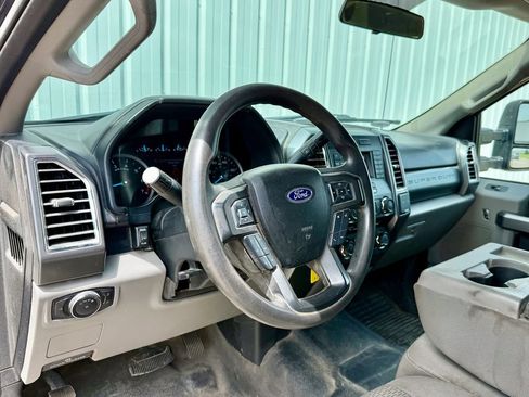 Used 2018 Ford F250 XLT AWD/4WD image 10