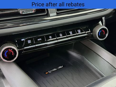 New 2026 Chevrolet Equinox EV RS w/ Active Safety Package 3 AWD/4WD image 19