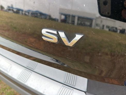 Used 2023 Nissan Rogue SV image 8