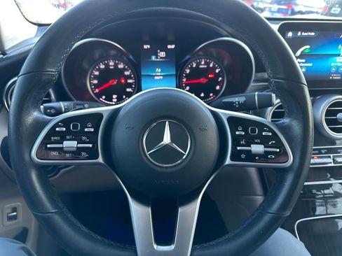 Used 2022 Mercedes-Benz GLC 300 image 17