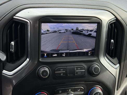 Used 2022 Chevrolet Silverado 1500 LT Trail Boss w/ Convenience Package II AWD/4WD image 19