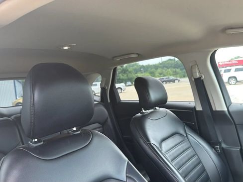 Used 2019 Ford Edge SEL w/ Equipment Group 201A AWD/4WD image 80