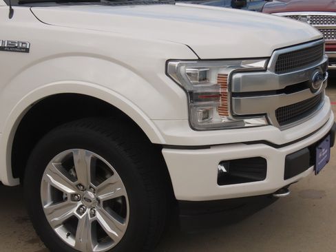 Certified 2019 Ford F150 Platinum w/ Equipment Group 701A Luxury AWD/4WD image 5