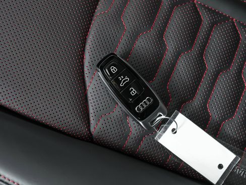 New 2026 Audi RS Q8 performance image 48