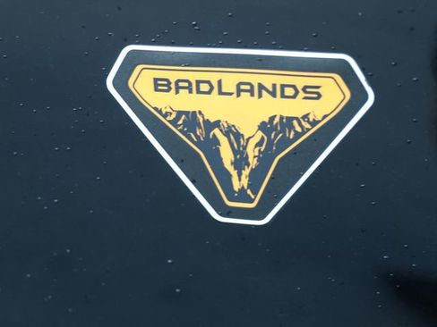 Used 2025 Ford Bronco Sport Badlands image 8