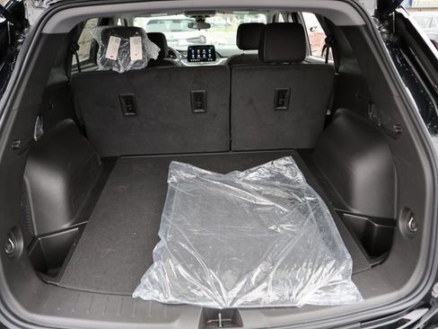 Used 2025 Chevrolet Blazer LT w/ Midnight/Sport Edition image 17