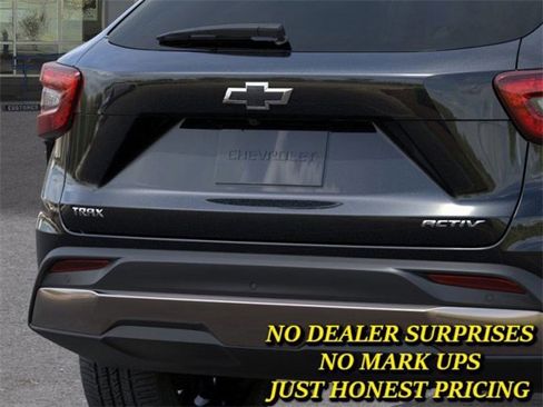 New 2026 Chevrolet Trax ACTIV w/ Sunroof Package image 14