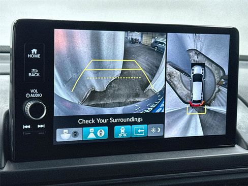 Certified 2025 Honda Pilot TrailSport image 26