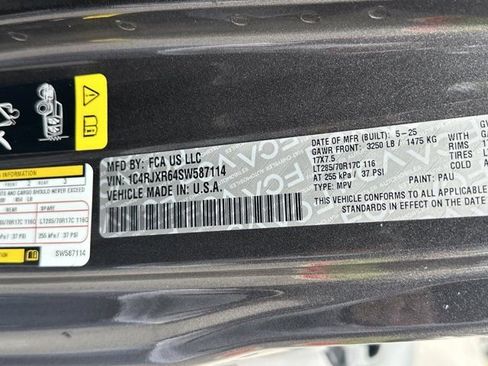 Certified 2025 Jeep Wrangler Unlimited Rubicon 4xe w/ Safety Group AWD/4WD image 30