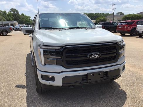 New 2026 Ford F150 Lariat w/ Equipment Group 501A Mid AWD/4WD image 7