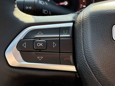 Certified 2023 Jeep Compass Limited w/ Sun and Sound Group AWD/4WD image 25