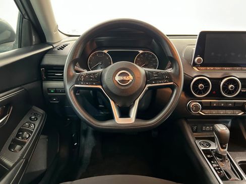 Used 2024 Nissan Sentra SV FWD image 12
