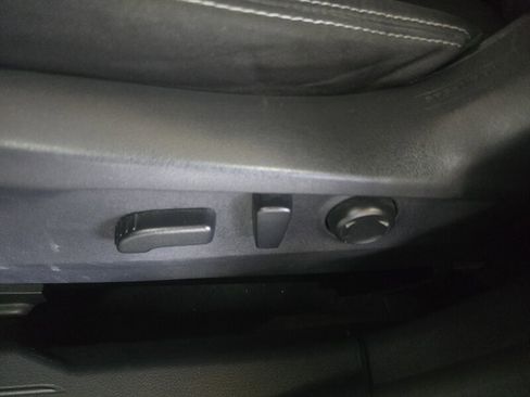 Used 2023 Subaru Outback Premium image 19