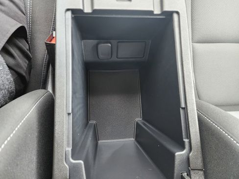 Used 2025 Chevrolet Blazer LT w/ Convenience Package image 46