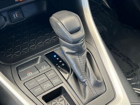 Certified 2024 Toyota RAV4 XLE AWD/4WD image 23